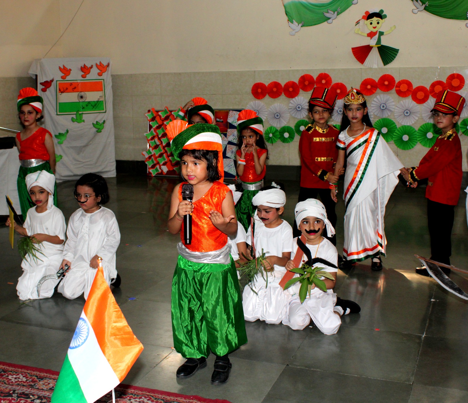 Proud Little Indians – Fancy Dress CLASSES- LKG & UKG