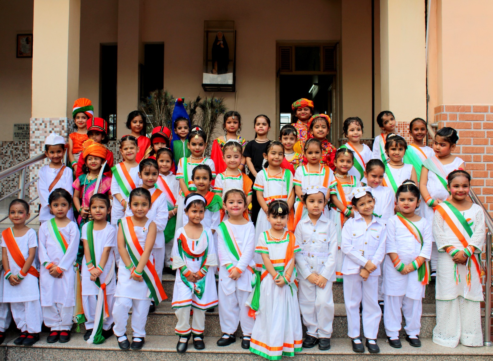 Proud Little Indians – Fancy Dress CLASSES- LKG & UKG